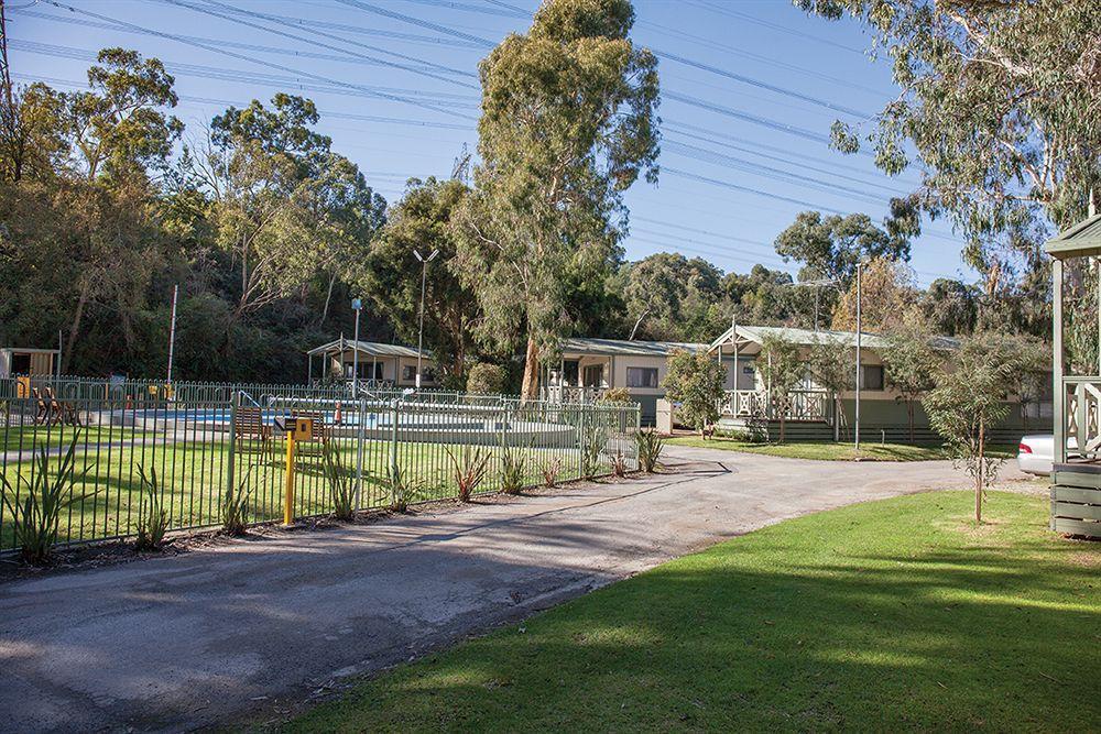 Hotel Crystal Brook Tourist Park à Doncaster East Extérieur photo
