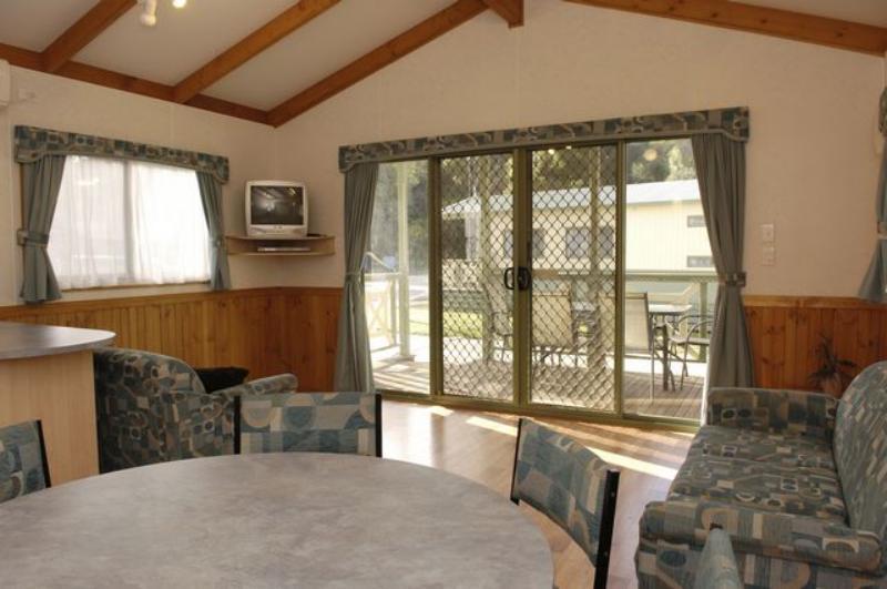 Hotel Crystal Brook Tourist Park à Doncaster East Extérieur photo