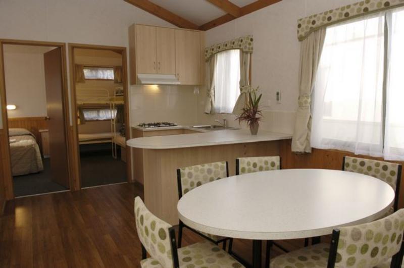 Hotel Crystal Brook Tourist Park à Doncaster East Extérieur photo